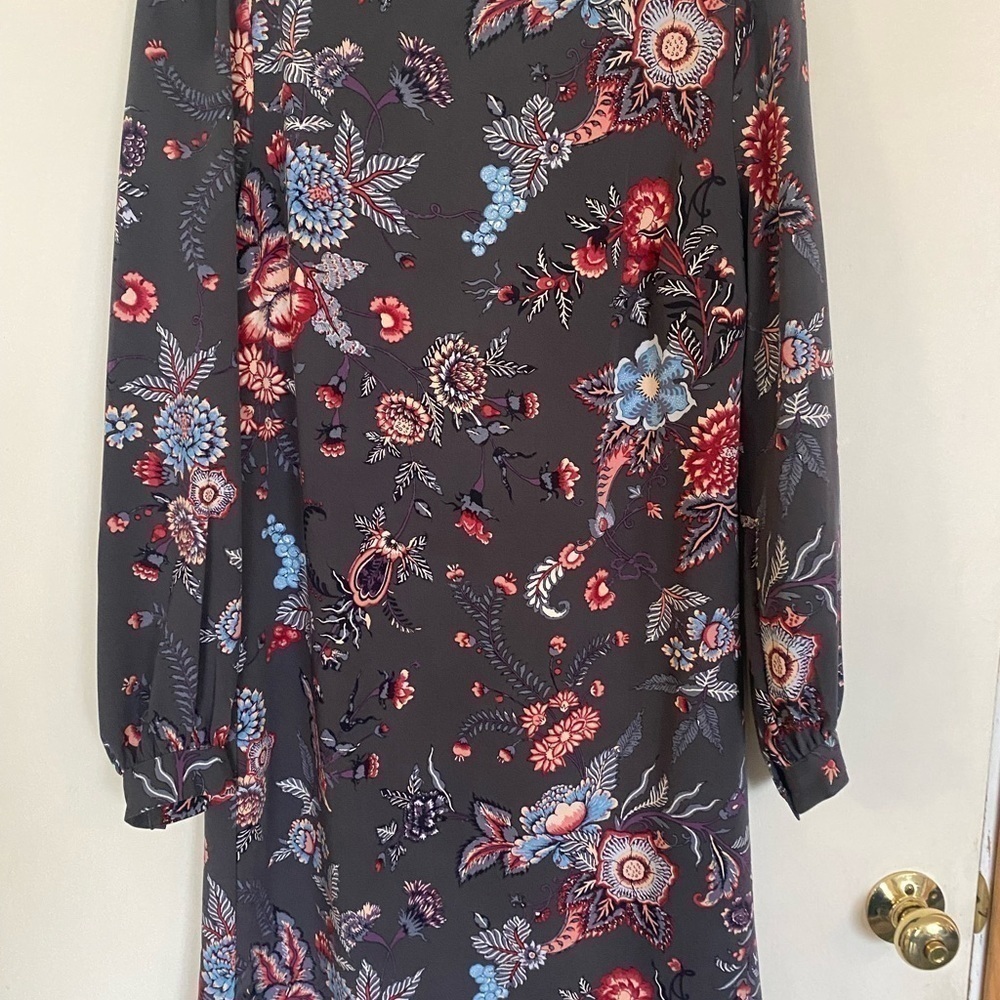Ladies, long sleeve loft dress size 0